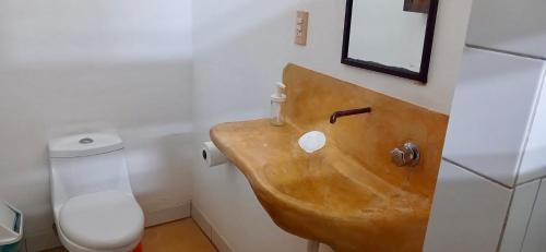 Bathroom sa Posada Paloma