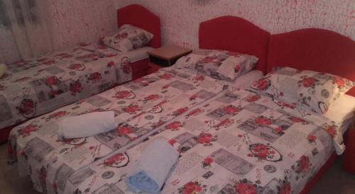 Cama o camas de una habitación en Guest House Dragomir