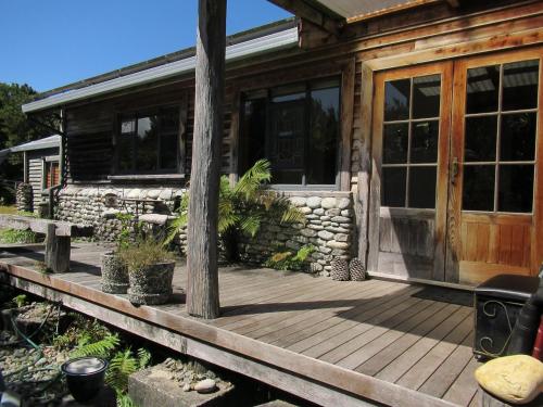 Το κτήριο όπου στεγάζεται  το σαλέ