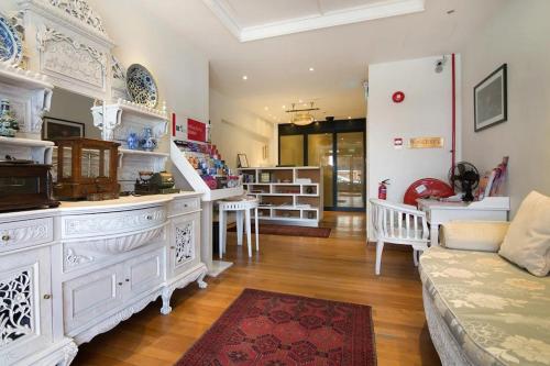 Gallery image of The Inn at Temple Street in Singapore