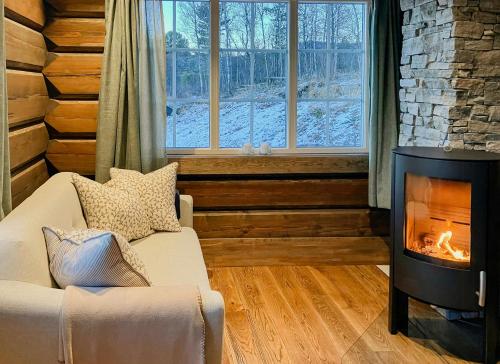 Φωτογραφία από το άλμπουμ του Newly Built Log Cabin Near Hardangervidda σε Flatåker