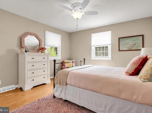 Postel nebo postele na pokoji v ubytování Concord Pioneer Ville