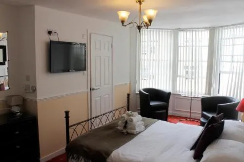 Kempfield House photo 32