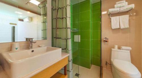 Bilik mandi di GreenTree Inn Tangshan Yuhua Road