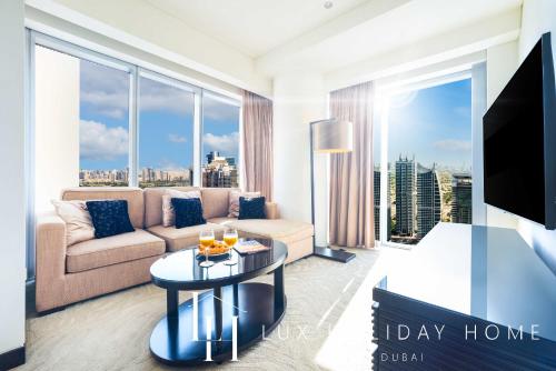 LUX The JW Marina Suite