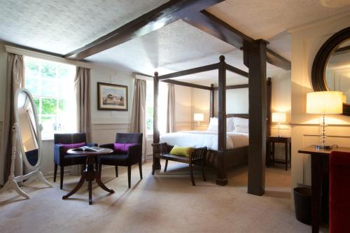 Poschodová posteľ alebo postele v izbe v ubytovaní The Talbot Inn