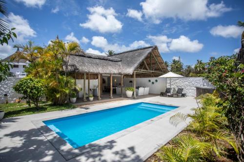 Villa du Latanier Bleu with pool