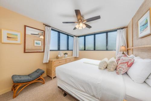 Postel nebo postele na pokoji v ubytování Polynesian Shores 111 · PS 111 Updated Condo w Ocean Views Pool