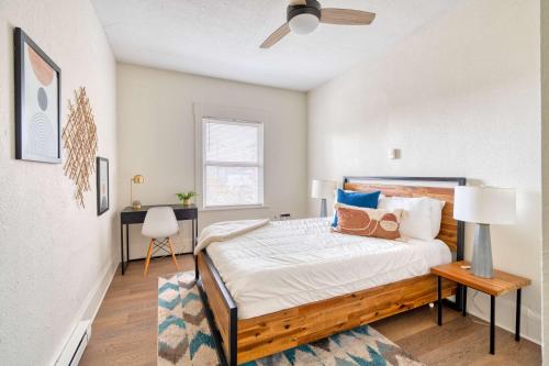 a bedroom with a bed and a ceiling fan at Stay Portland - Mt Tabor Retreat - Local Eateries - Shops - Bars in Woodstock