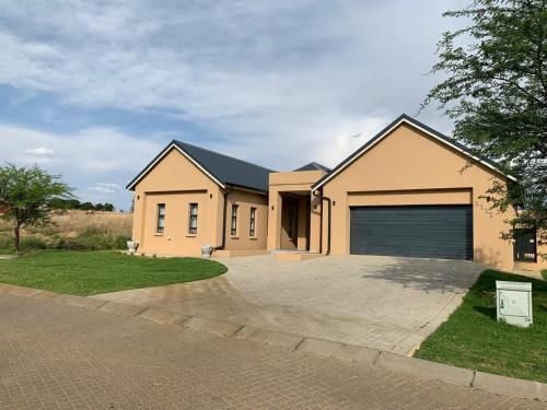 Το κτήριο όπου στεγάζεται  η παραθεριστική κατοικία