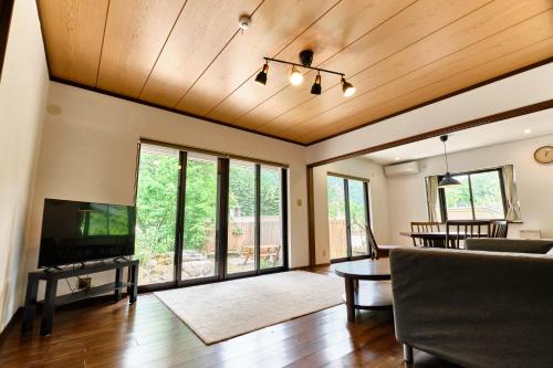 BROOK COTTAGE MINAKAMI