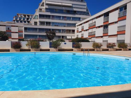 Studio Club familial Climatisation Wi-Fi Piscine - ROSSIconciergerie - Linge inclus