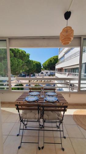 Studio Club familial Climatisation Wi-Fi Piscine - ROSSIconciergerie - Linge inclus
