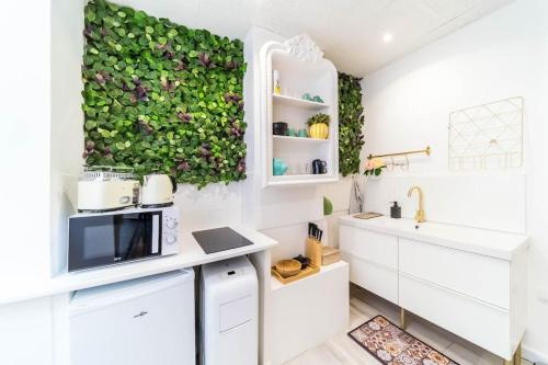 Saint-Nizier Accommodation for two people near Cordeliers