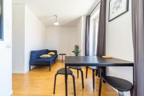Le Petit Chaponnay - Charming Apartment for 2 near Saxe Gambetta