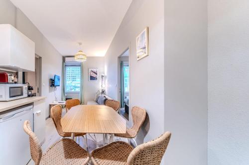 Les Halles Apartment with 2 bedrooms near Part-Dieu