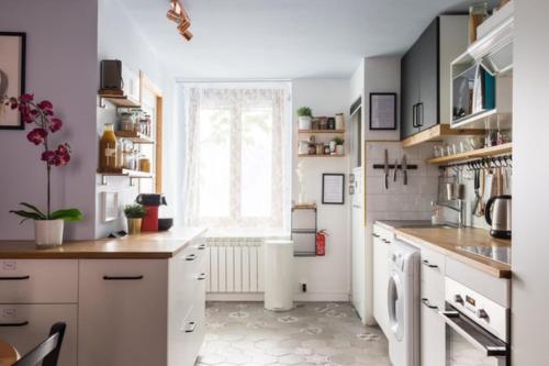 Charming two-bedroom duplex Saxe Gambetta