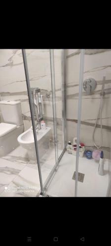 Ένα μπάνιο στο Bellissimo appartamento a Noto