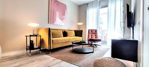 Bossa by Bizflats Monthly Terrace Apartment in Gràcia