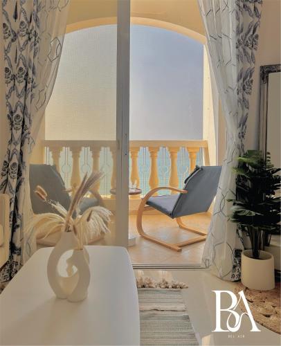Bel Air -- Sea View Studio