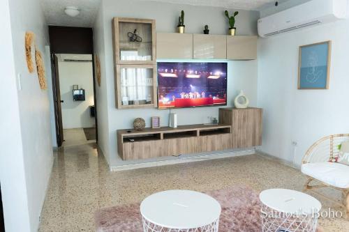 Μια τηλεόραση ή/και κέντρο ψυχαγωγίας στο Cozy Home in San Juan, Puerto Rico - Perfect for Families
