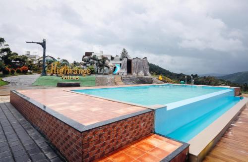 Hồ bơi trong/gần Highrange Villas