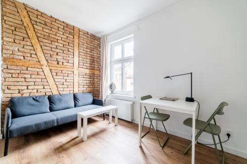 Rynek Jeżycki Studios by BookingHost