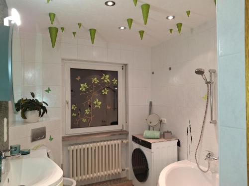 Ένα μπάνιο στο Ferienwohnung Anke Günther