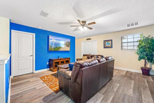 Heated Pool + Waterpark+ Game Room + Lazy River photo 37