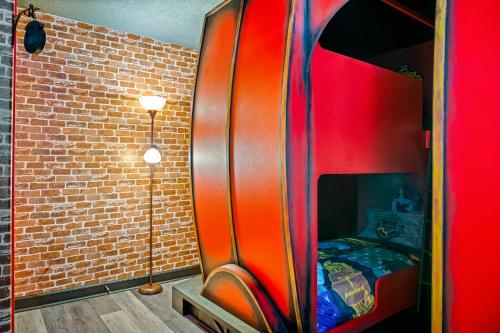 Heated Pool + Waterpark+ Game Room + Lazy River photo 48