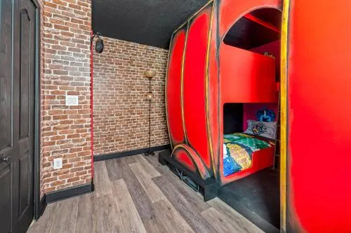 Heated Pool + Waterpark+ Game Room + Lazy River photo 1
