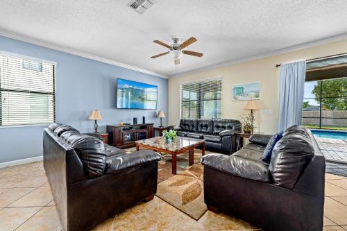 Heated Pool + Waterpark+ Game Room + Lazy River photo 57
