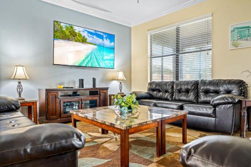 Heated Pool + Waterpark+ Game Room + Lazy River photo 60