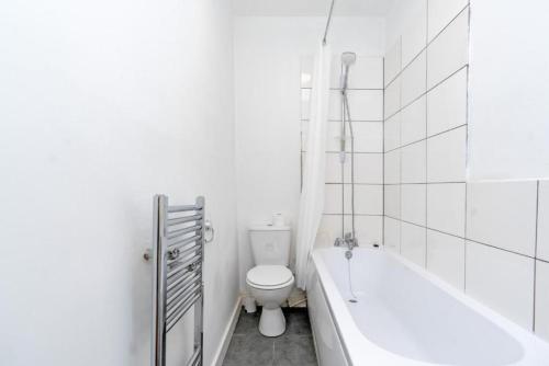 Koupelna v ubytování Chandlers Ford -1bedroom with free parking
