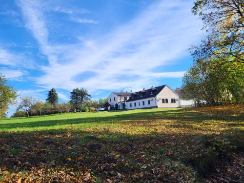 Το κτήριο όπου στεγάζεται  ο ξενώνας