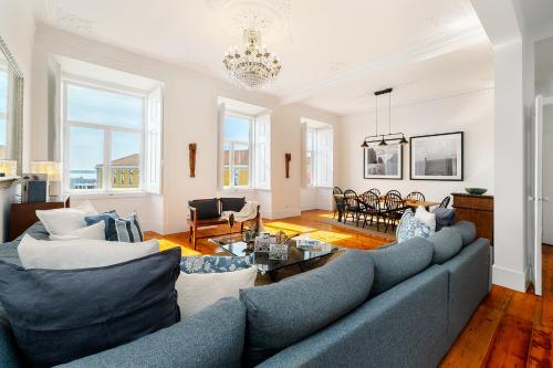 WHome Majestic Lisbon Stay with Breathtaking River Views