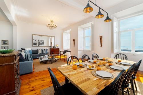 WHome Majestic Lisbon Stay with Breathtaking River Views