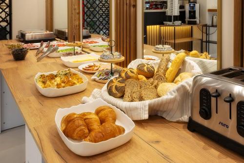 Đồ ăn tại/gần căn hộ