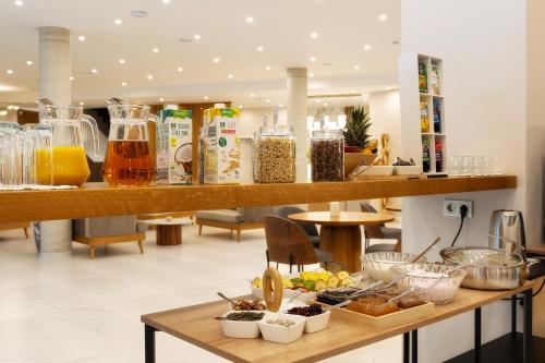 Đồ ăn tại/gần căn hộ