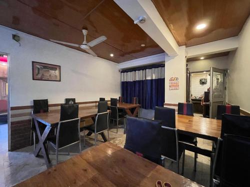 Fotografie z fotogalerie ubytování New Hotel Rhino v destinaci Guváhátí