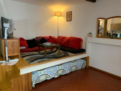 grand studio avec terrasse centre Castelnaudary