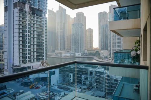 1 Bedroom Apartment at Marina with Stunning View