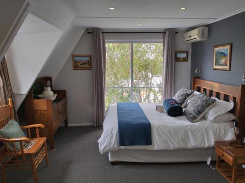 Katil atau katil-katil dalam bilik di Hermanus 13 on 2nd Guest Rooms