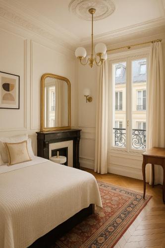 Arc de Triomphe/ Champs-Élysées
