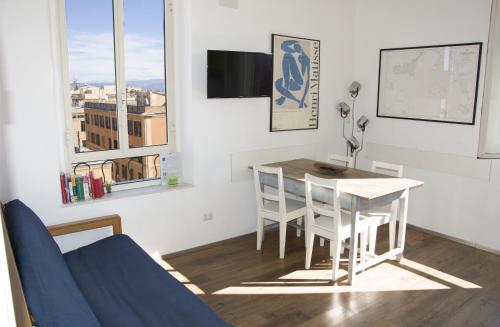 BEACHBAR Apartment in Rome