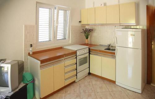 Pet Friendly Apartment In Hvar With Wifi