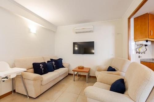 Albufeira Coast Apartment by Double Ninety Stays