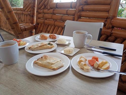 Jídlo v hotelu nebo okolí