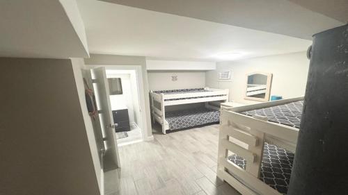 Fotografie z fotogalerie ubytování 5 Brs, Hot Tub Roof Top, 2Nd Off The Ocean v destinaci Loveladies