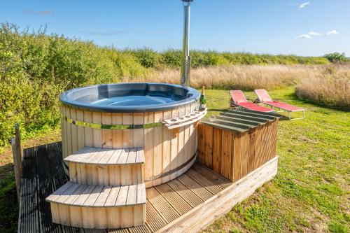 Fotografie z fotogalerie ubytování Luxury glamping in Constable Country - Valley View Yurt v destinaci Edwardstone